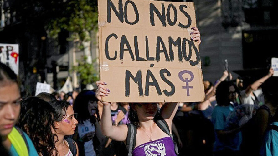 MUJERES QUE ALZAN LA VOZ