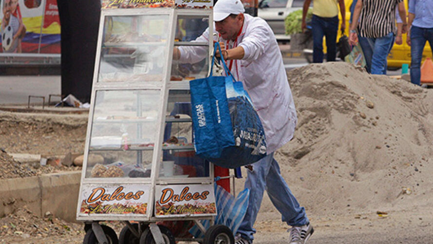 POR QUÉ COLOMBIA ES UN PAÍS IMPRODUCTIVO