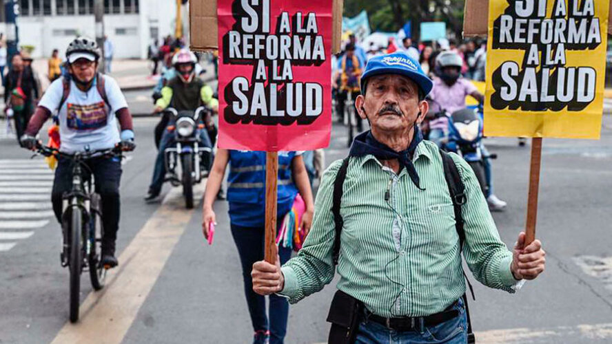 LA SALUD NO LO ES, NI ES PÚBLICA