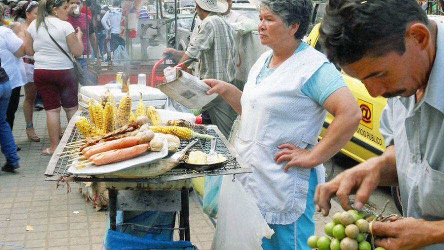 NUESTRA ECONOMÍA NO SALE DEL DÉFICIT