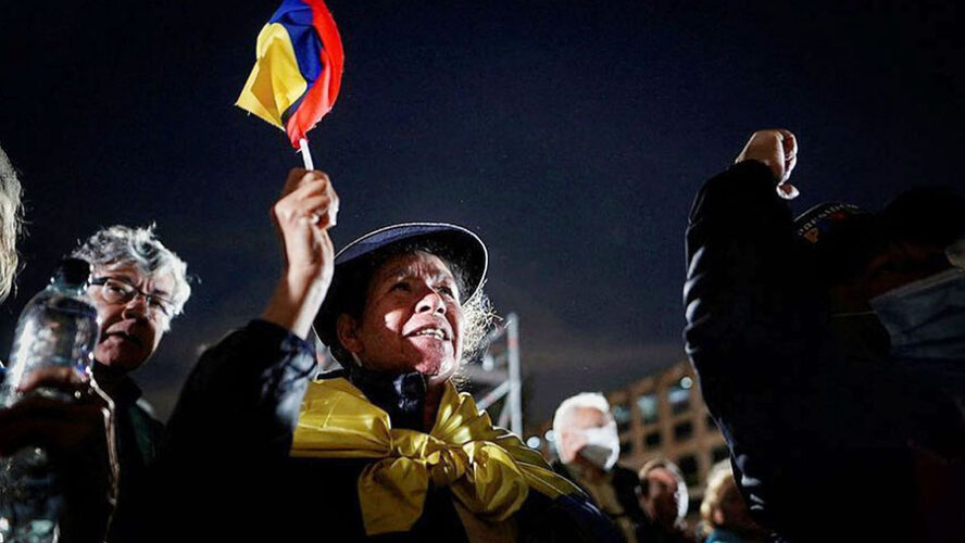 LUCHEMOS POR LA VERDADERA DEMOCRACIA