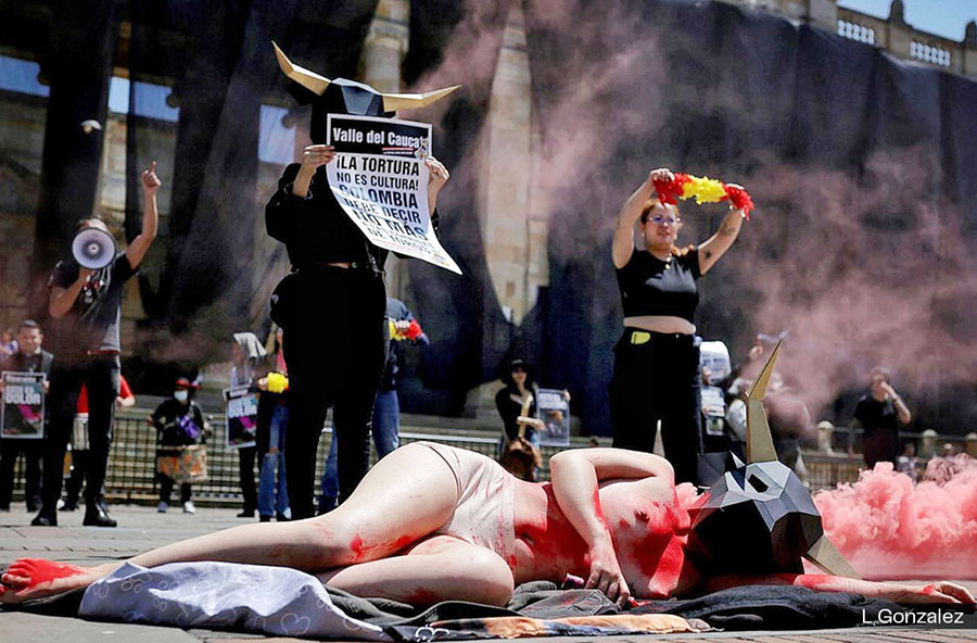 ¡NO MÁS!, CRIMEN Y TORTURA