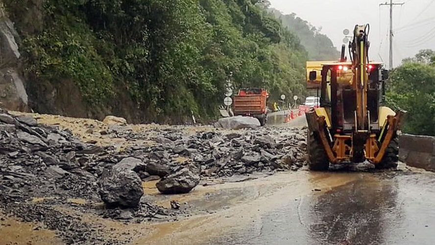 LAS CONCESIONES VIALES NO MEJORAN LAS VÍAS
