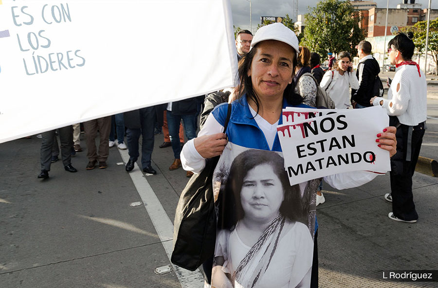 PUEBLOS EN LUCHA POR SU EMANCIPACIÓN