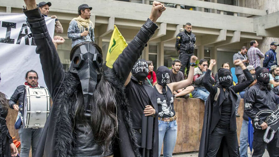 LAS ATROCIDADES DE LAS FFAA, ¿HASTA CUÁNDO?