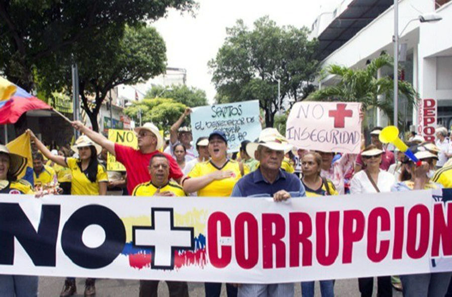 COMPITEN POR QUIÉN ES MÁS CORRUPTO
