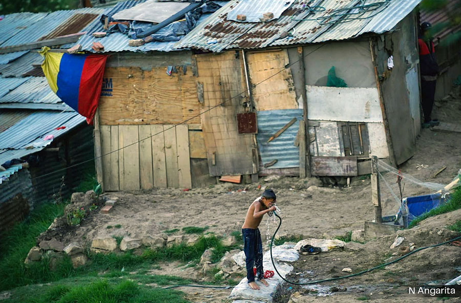 EL CAMBIO EMPIEZA POR ACABAR LA POBREZA