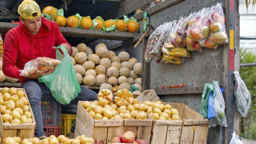 UN SALARIO VITAL FAVORABLE