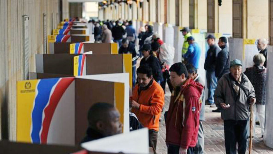 LOS ESPADACHINES DEL TODO VALE