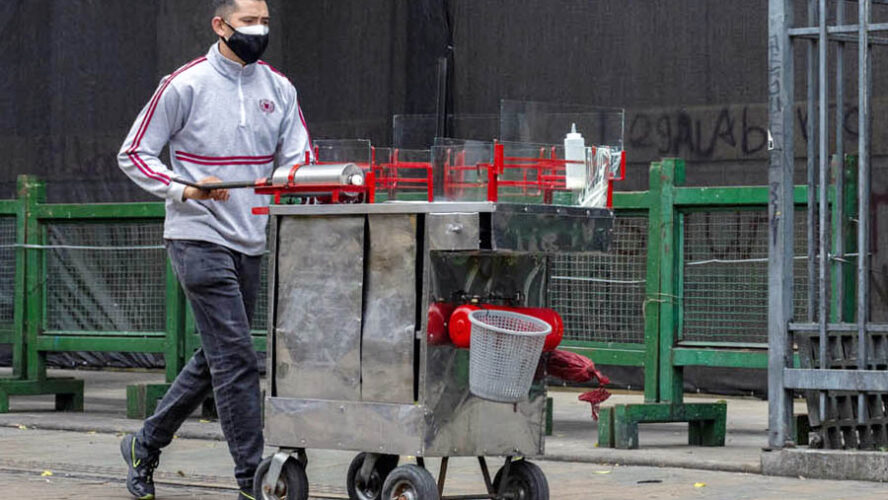 EL SOBRE ENDEUDAMIENTO EXACERBA LA CRISIS